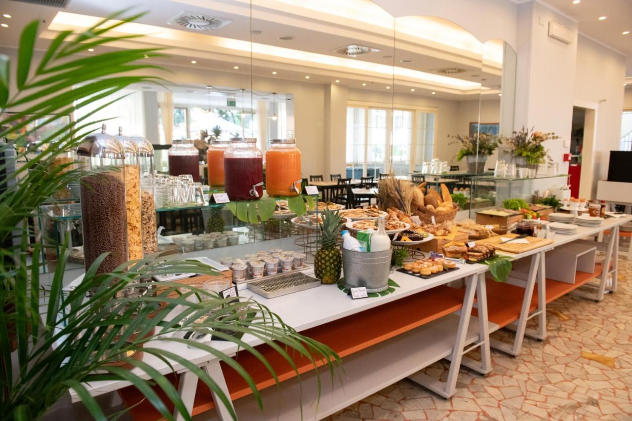 Hotel Mirabella Riccione Ngoại thất bức ảnh