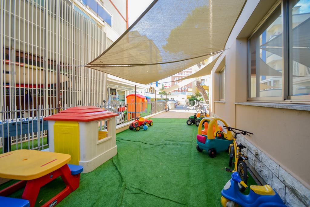 Hotel Mirabella Riccione Ngoại thất bức ảnh